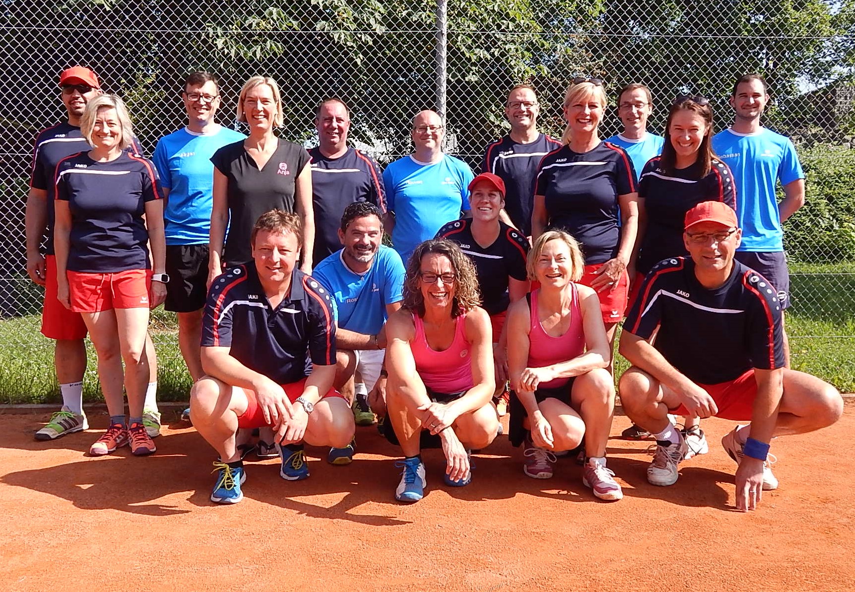 Gruppenfoto mit Httlingen Tennis 03.06.18